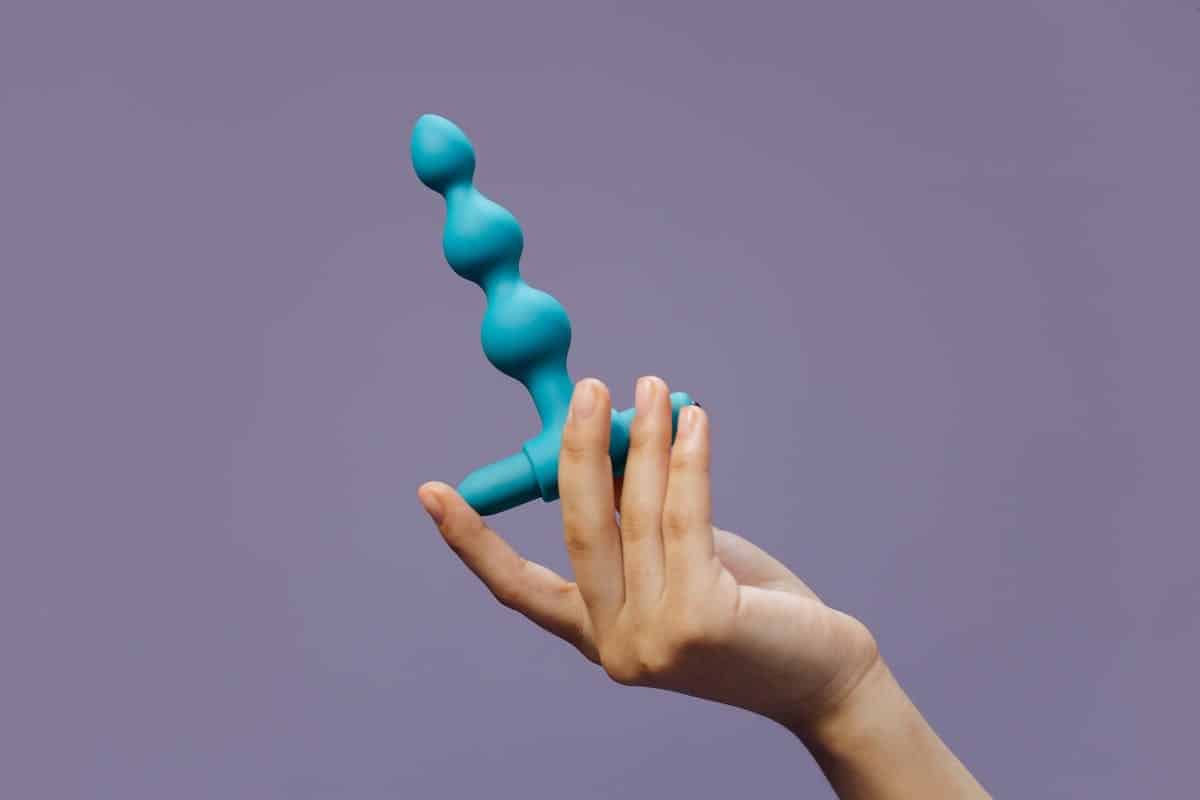 Comment enlever efficacement du silicone sur les mains ?